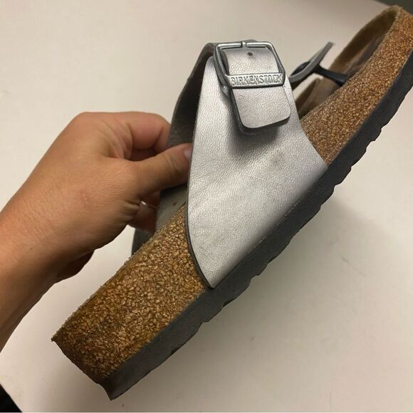 Birkenstocks Gizeh Birko-Flor Shiny silver flip-flop sandals 42 US 11.5 - Picture 6 of 9